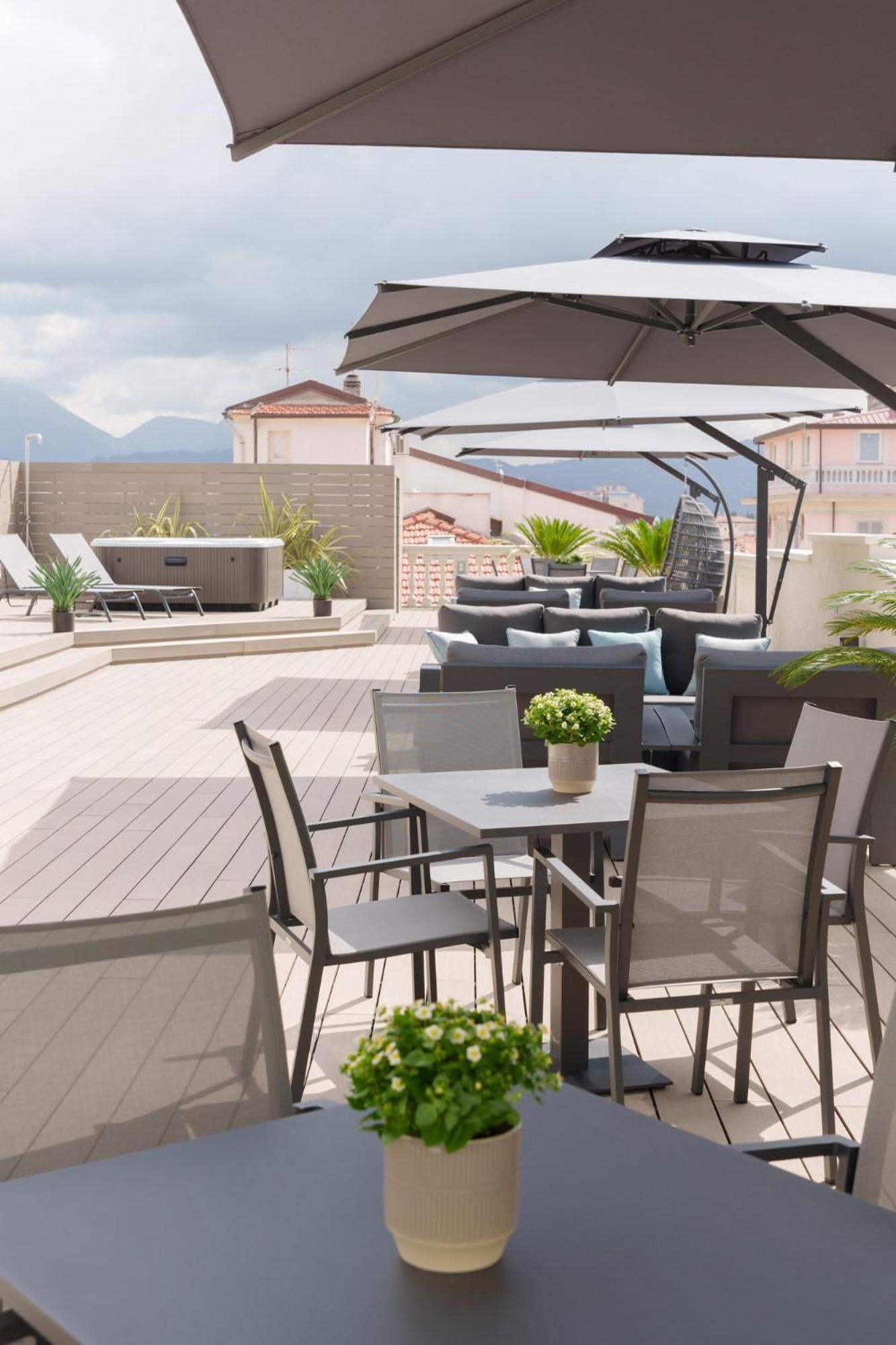 VI Suites Βιαρέτζιο Εξωτερικό φωτογραφία